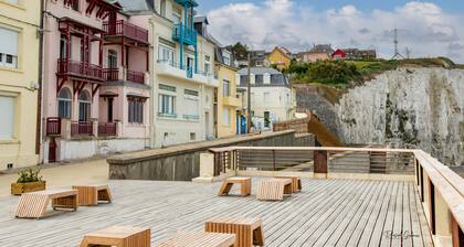 Villa Le Courlis exceptional panoramic view on the bay of sum