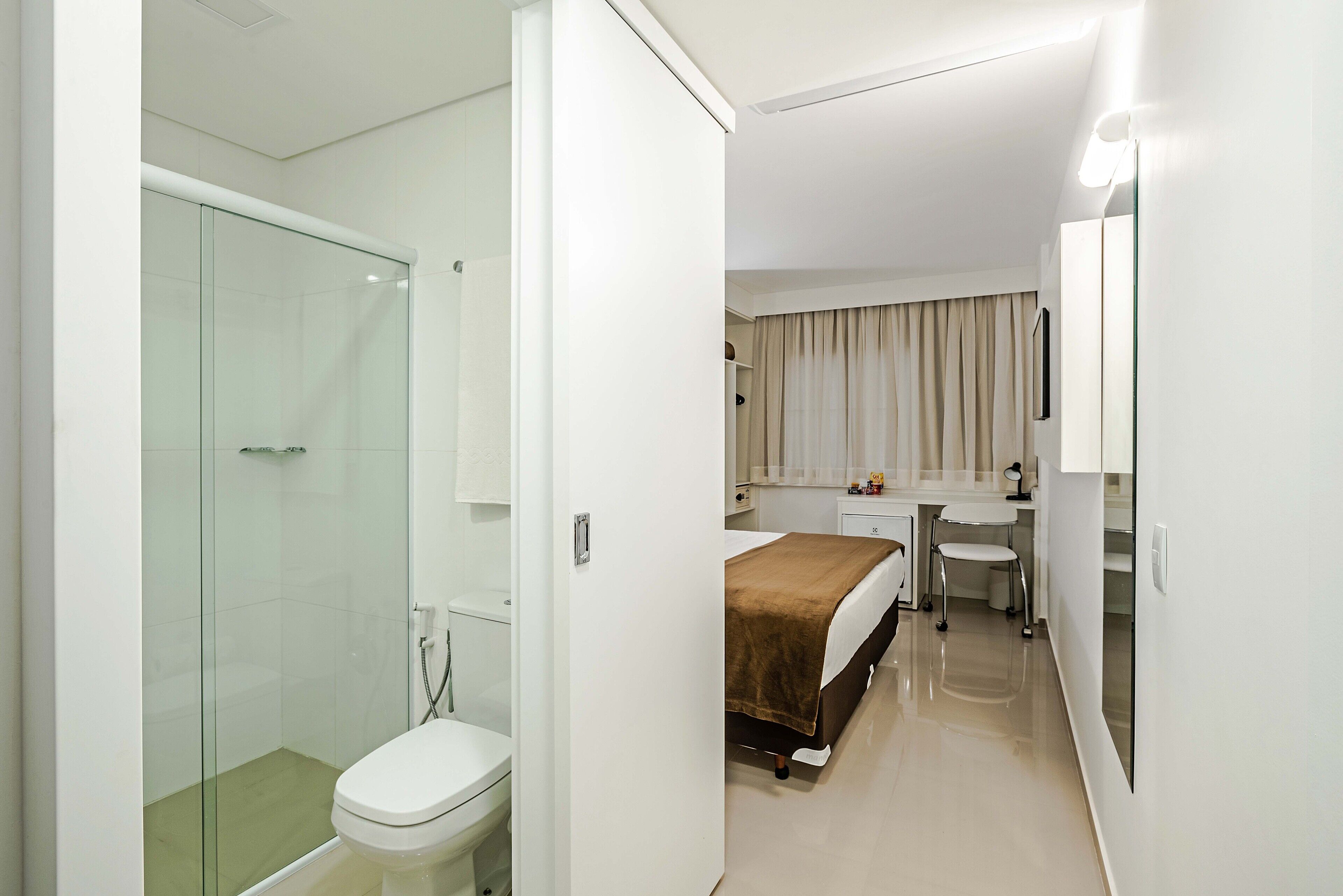 standard double room | in-room safe, blackout curtains, free wifi, bed sheets