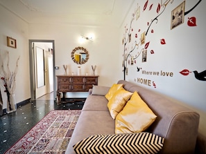 Apartment, 3 Schlafzimmer | Wohnbereich
