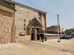 Property entrance - Rodze Hotel & Suites (Abuja)