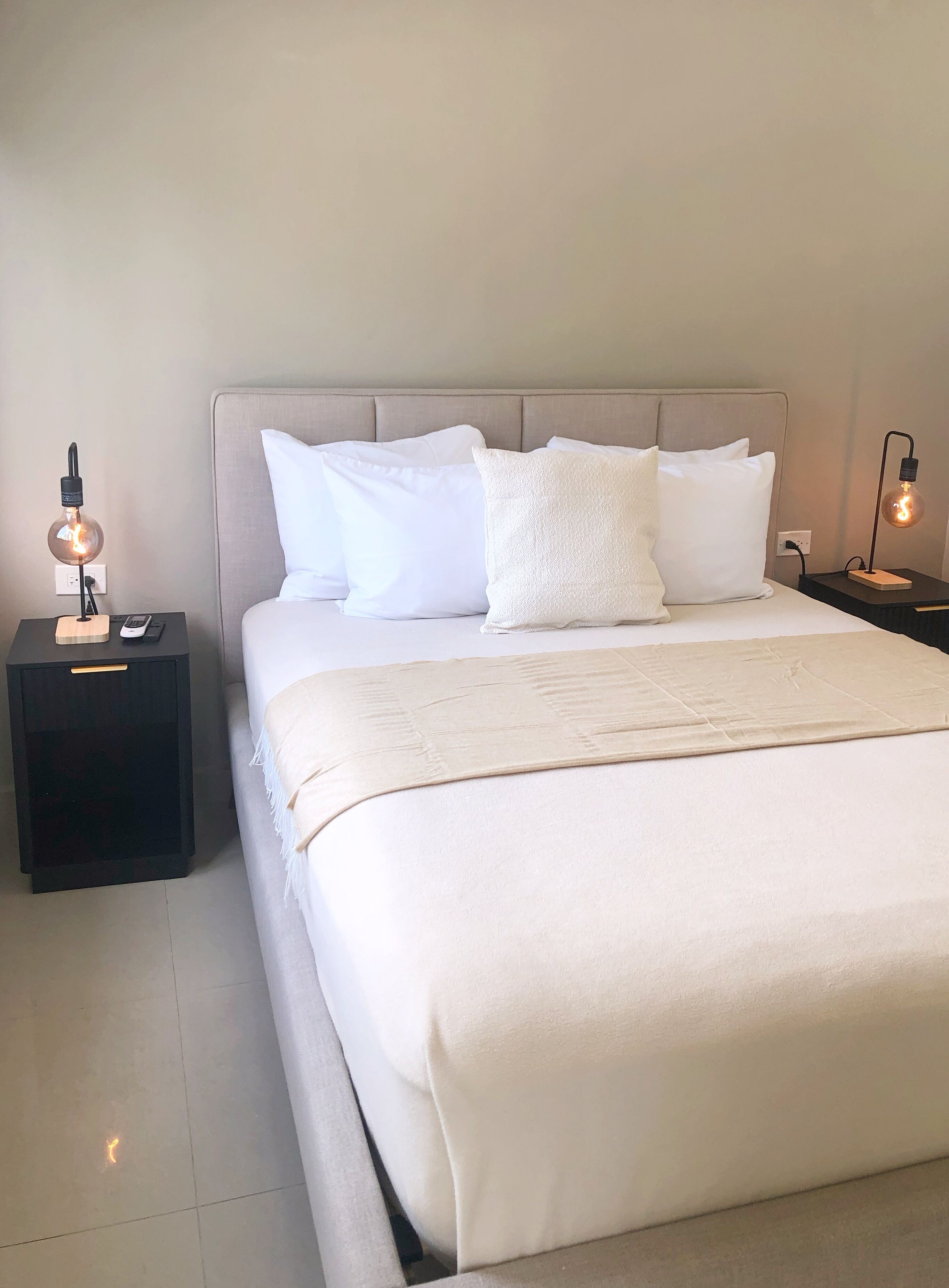 Basic Room | Free WiFi, bed sheets