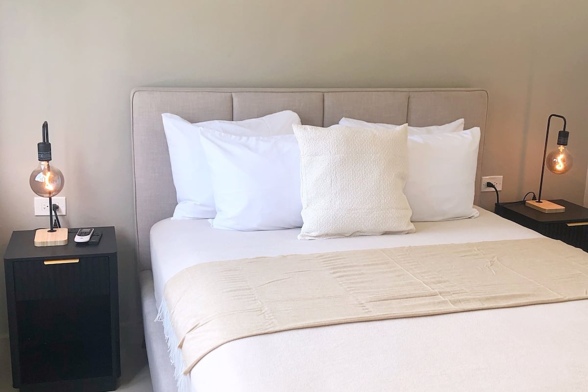 Basic Room | Free WiFi, bed sheets