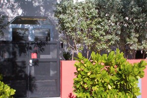 Front of property - Aura House Isla Verde (Carolina)