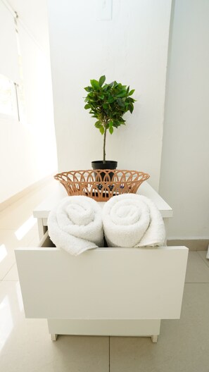 Habitación básica | Wifi gratis y ropa de cama