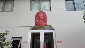 Fachada del alojamiento