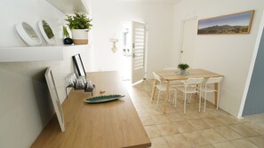 Standard Apartment | In-room dining - Aura House Isla Verde (Carolina)