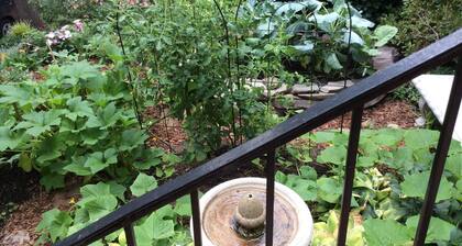 Elegante casa de pueblo de East Village en calle tranquila