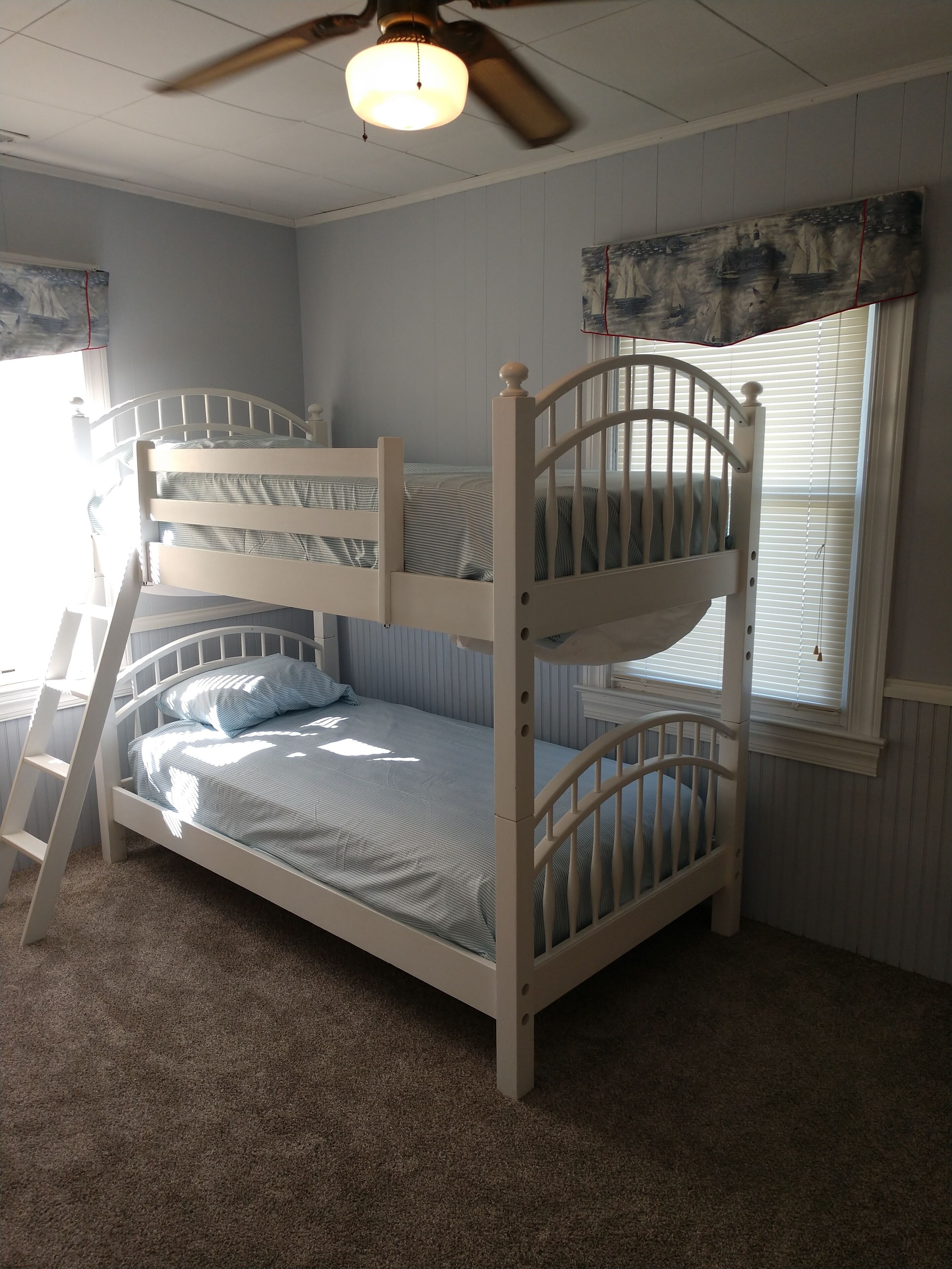 4 Schlafzimmer, Bügeleisen/Bügelbrett, kostenloses WLAN, Bettwäsche