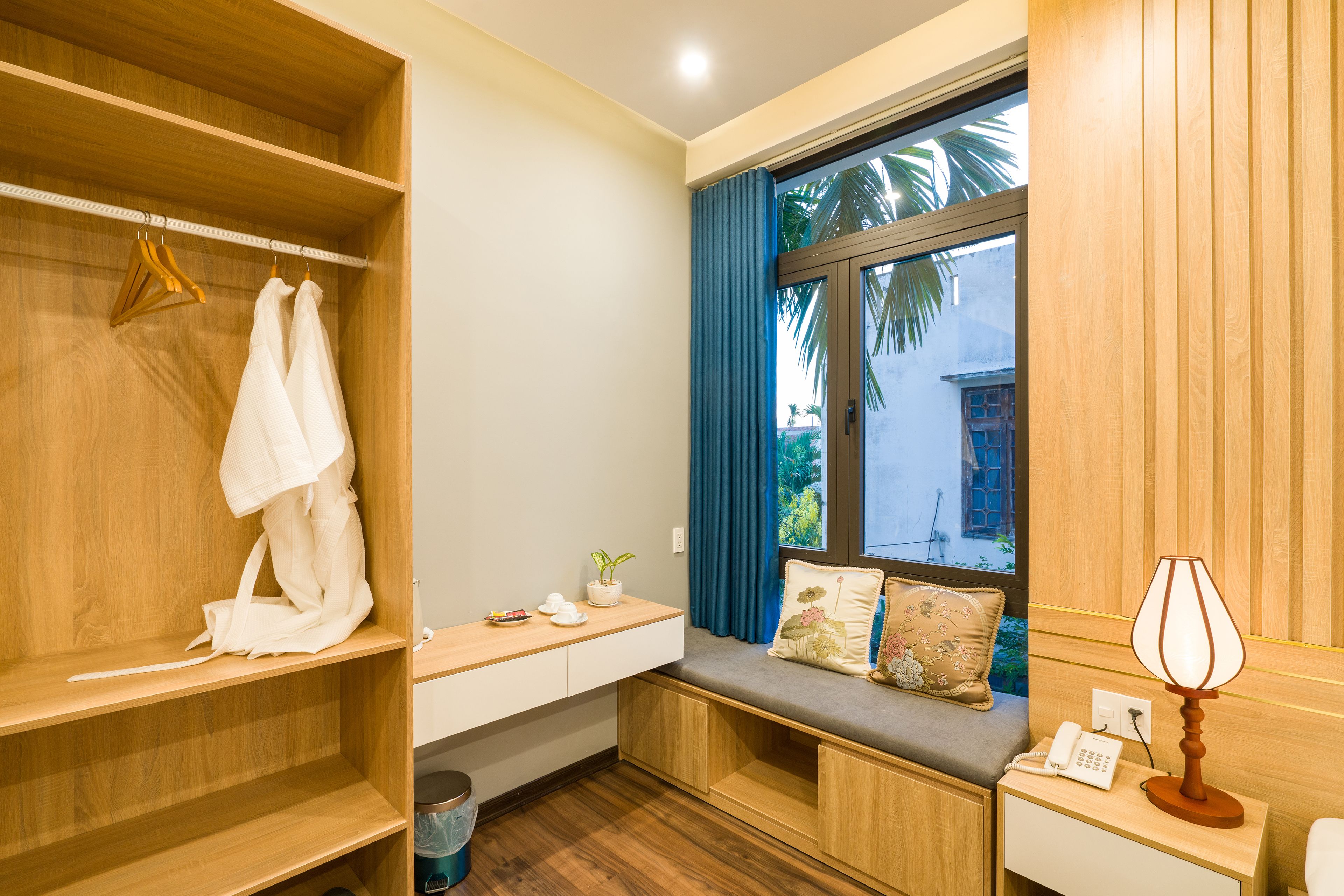 junior double or twin room | 1 bedroom, premium bedding, minibar, in-room safe