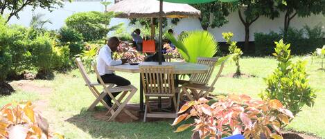 Breakfast, lunch, dinner served; local cuisine