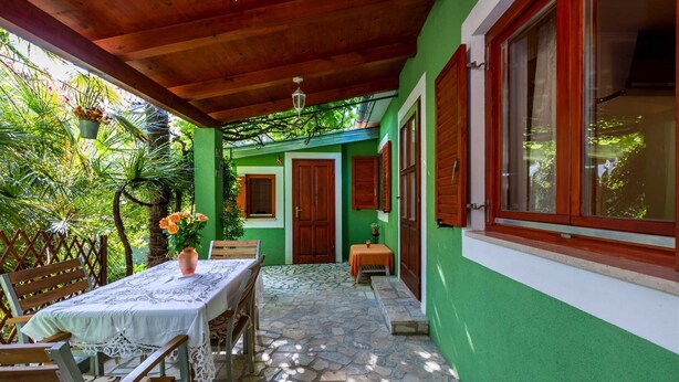 Outdoor dining - Dominik 1-4 (Mali Losinj)
