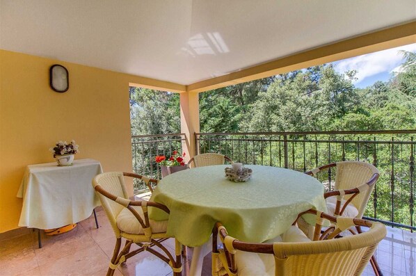 Outdoor dining - Emma - Apartment Emma 1 (Mali Losinj)