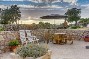 Apartment (2 Bedrooms) | Terrace/patio