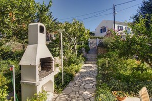 Grill-/Picknickplatz