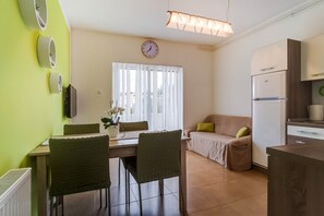 In-room dining - Ani 2 - Apartment Ani 2 (Mali Losinj)