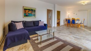 Studio (2 Bedrooms) | Living room | Flat-screen TV - Bonic - Apartment Bonic 2 (Mali Losinj)