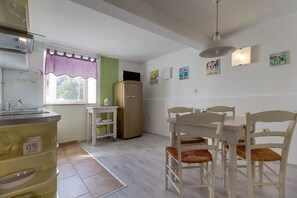 Apartment, 2 Bedrooms | Living area | TV, DVD player - Mandarina - sea View Apartment Nera (Mali Losinj)
