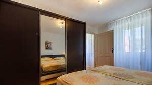 Apartment (2 Bedrooms) | 2 habitaciones, wifi gratis y ropa de cama 