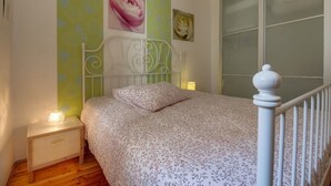 Apartment (2 Bedrooms)
