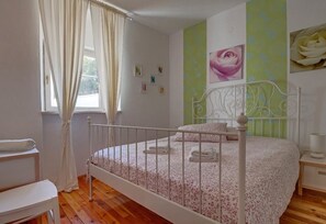 Apartment (2 Bedrooms)
