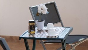 Apartment (3 Bedrooms) | Balkon