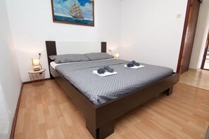 Huoneisto (3 Bedrooms) | 3 makuuhuonetta, ilmaiset vauvansängyt, ilmainen Wi-Fi, vuodevaatteet