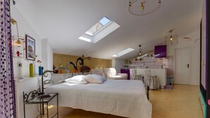 1 habitación, tabla de planchar con plancha, wifi y ropa de cama 