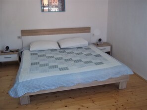 3 多间卧室、特色装修、特色家居、免费 WiFi