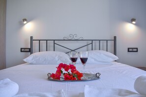 Blackout curtains, soundproofing, free WiFi, bed sheets