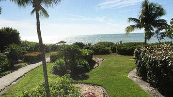 Condo, 2 Bedrooms | Garden view