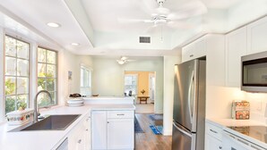 Casa, 4 habitaciones | Cocina privada