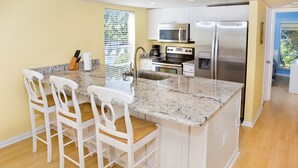 Condo, 3 chambres | Cuisine privée
