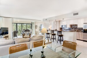 Condo, 2 Bedrooms | In-room dining