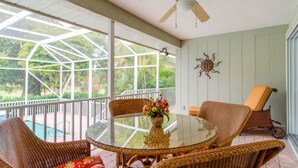 House, 3 Bedrooms | In-room dining - 1238 Parview (Sanibel)