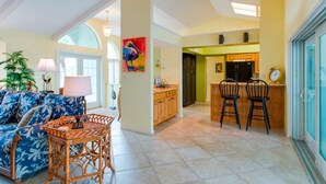 House, 3 Bedrooms | Private kitchen - 1238 Parview (Sanibel)