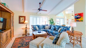 House, 3 Bedrooms | Living area | Flat-screen TV - 1238 Parview (Sanibel)