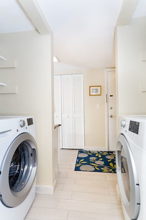 Condo, 2 Bedrooms | Laundry room