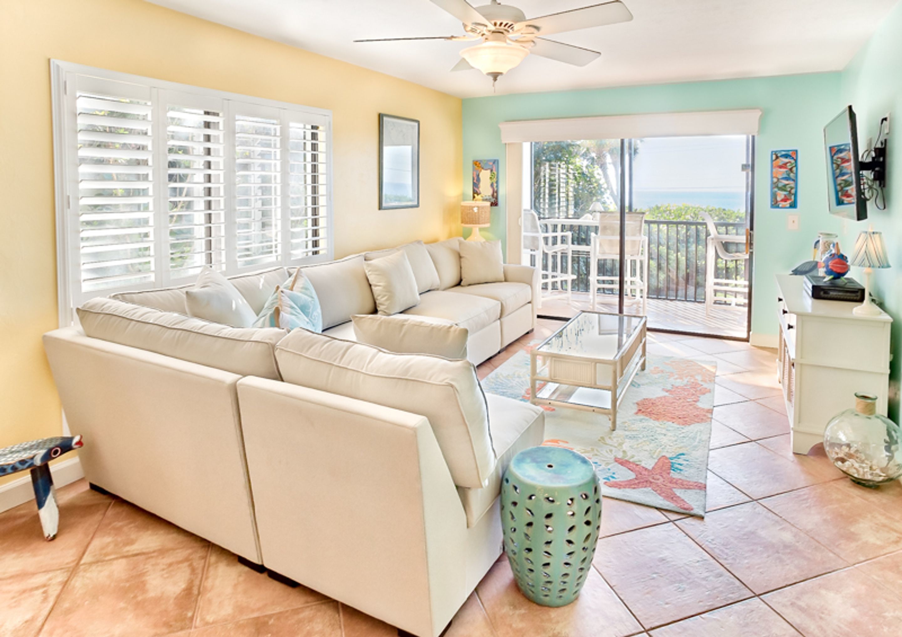 Condo, 2 habitaciones | Área de sala de estar | Televisión de pantalla plana 