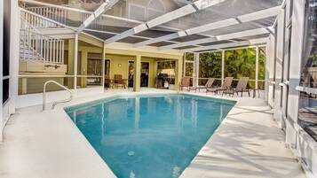 Talo, 5 makuuhuonetta | Uima-allas | Ulkouima-allas