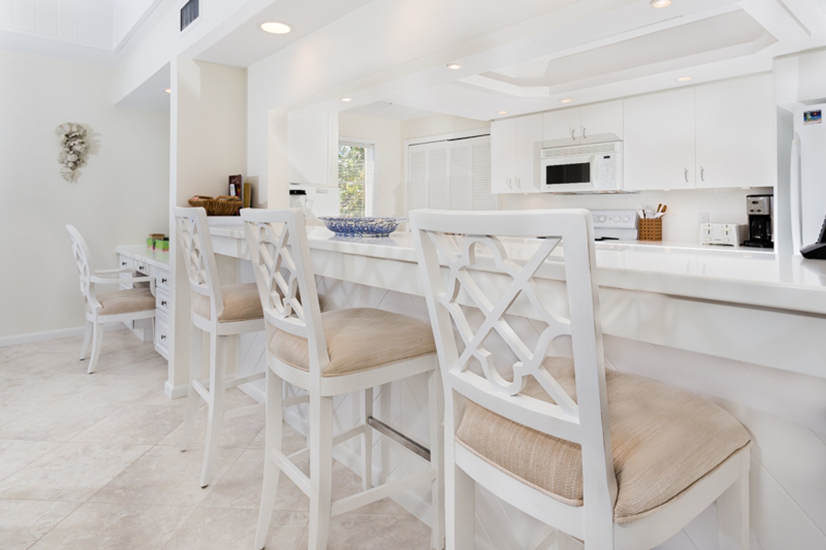 Condo, 3 Bedrooms | Private kitchen | Fridge, microwave, oven, stovetop