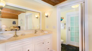 Bathroom - Charm-captiva (Captiva)