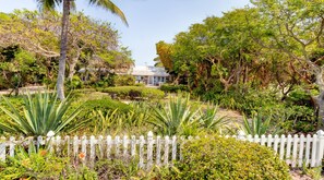 House, 3 Bedrooms | Garden - Charm-captiva (Captiva)