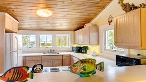 House, 3 Bedrooms | Private kitchen - Charm-captiva (Captiva)