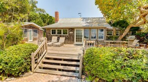 House, 3 Bedrooms | Front of property - Charm-captiva (Captiva)