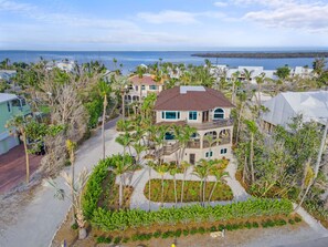 Exterior - Aloha Baby (Captiva)
