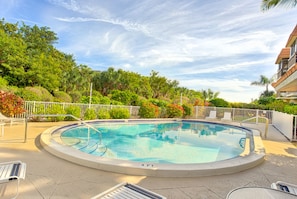 Condo, 3 quartos | Piscina externa