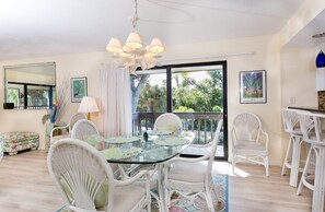 Condo, 3 Bedrooms | In-room dining