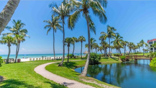 Condo, 2 Bedrooms | Lake view - Pointe Santo E21 (Sanibel)