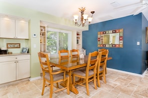 House, 3 Bedrooms | In-room dining - Nerita Garden- Sanibel Home (Sanibel)