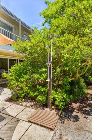 House, 3 Bedrooms | Property grounds